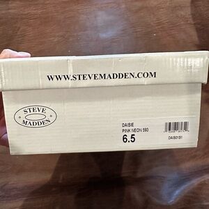 Steve Madden Pink Neon Daisie Shoes